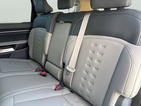 New 2026 Kia EV9 Wind image 16