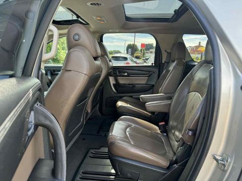 Used 2014 GMC Acadia SLT image 12