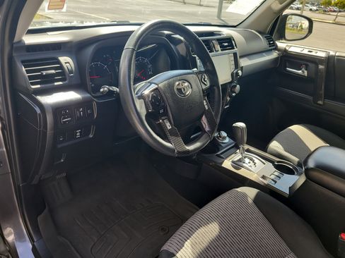 Used 2021 Toyota 4Runner SR5 AWD/4WD image 19