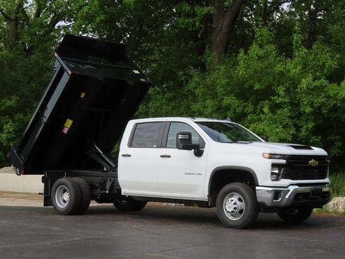 New 2025 Chevrolet Silverado 3500 W/T w/ WT Convenience Package image 2