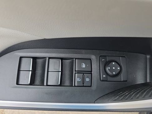 Used 2023 Toyota RAV4 XLE Premium FWD image 29