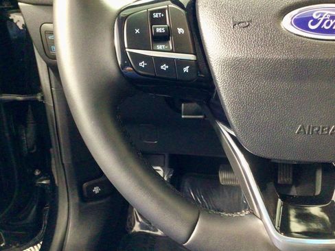 Used 2022 Ford Escape SEL w/ Technology Package image 22