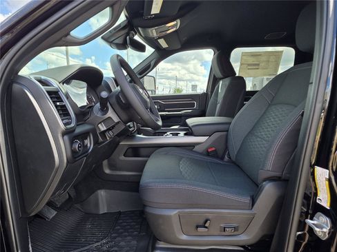 New 2026 RAM 3500 Big Horn AWD/4WD image 19