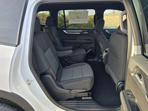 New 2026 GMC Acadia Elevation AWD/4WD image 34