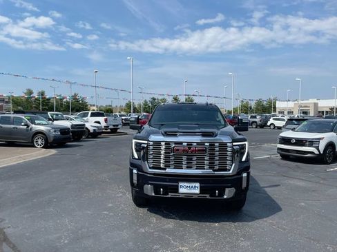 Certified 2024 GMC Sierra 2500 Denali w/ Denali Reserve Package AWD/4WD image 8
