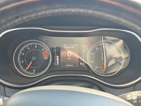 Used 2020 Jeep Cherokee Latitude Plus w/ Cold Weather Group FWD image 20