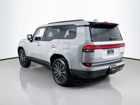 Certified 2026 Lexus GX 550 w/ Accessory Package (2T) AWD/4WD image 7