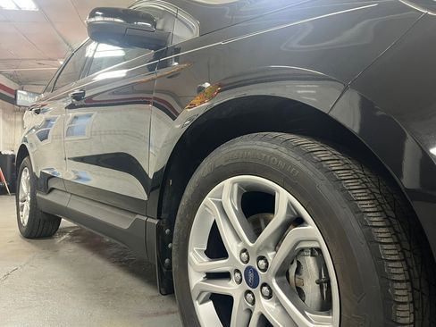 Used 2015 Ford Edge Titanium w/ Equipment Group 301A image 10