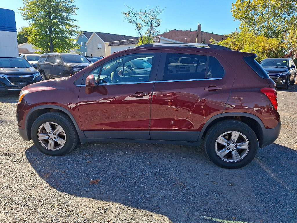 Used 2016 Chevrolet Trax LT w/ LT Convenience Package AWD/4WD image 4