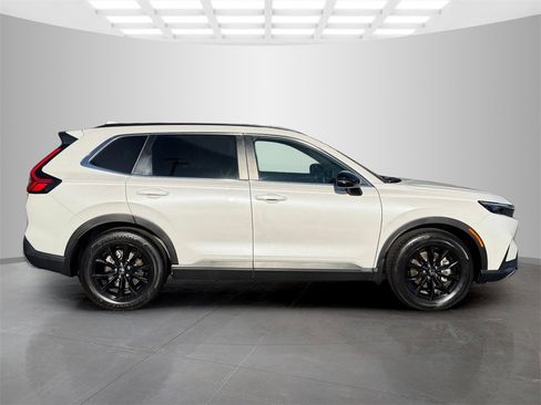 Used 2025 Honda CR-V Sport image 6