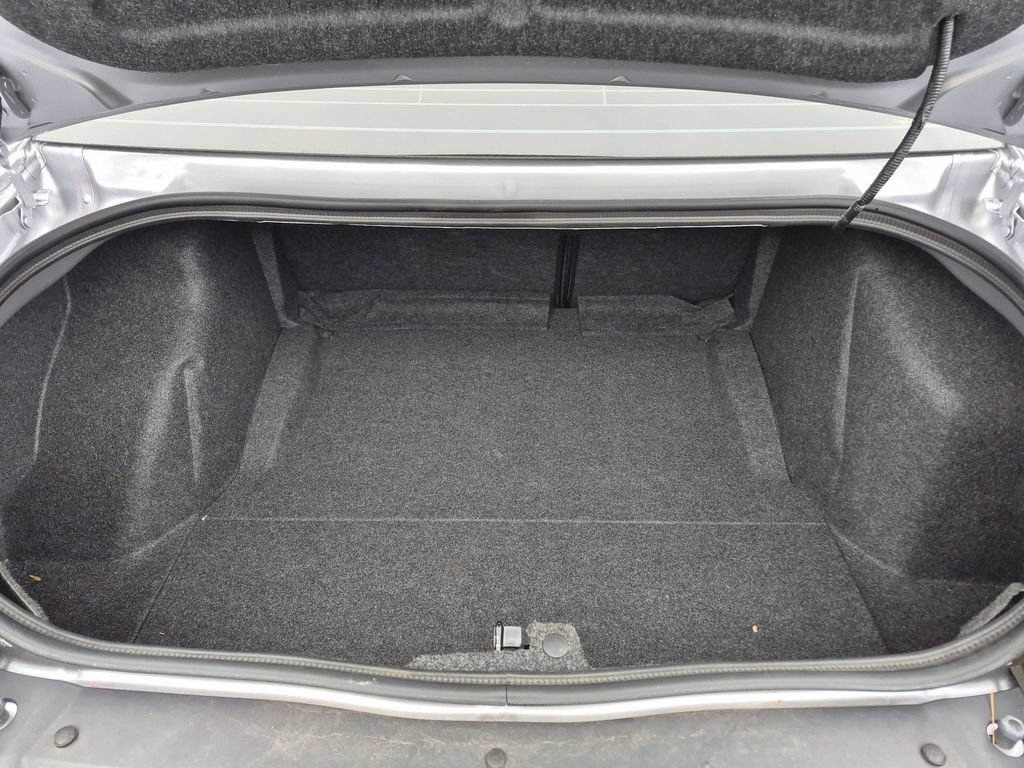 Used 2015 Dodge Challenger SRT Hellcat RWD image 6