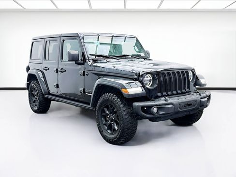 Used 2019 Jeep Wrangler Unlimited Sahara w/ Quick Order Package 24M Moab AWD/4WD image 3
