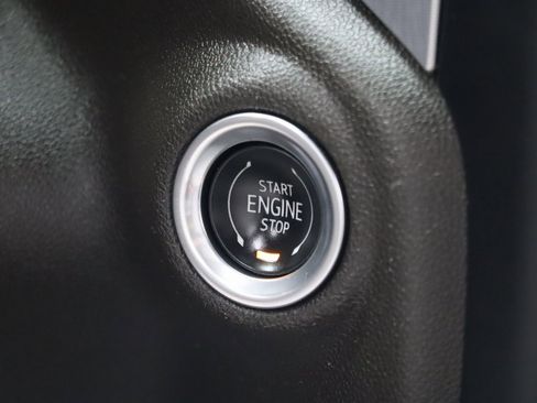 Used 2020 GMC Sierra 1500 SLE w/ SLE Value Package image 19