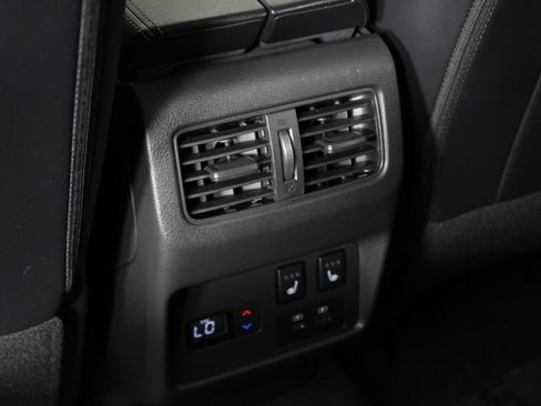 Used 2022 Nissan Rogue Platinum w/ Head-Up Display Package FWD image 24