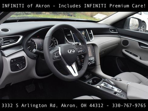 New 2025 INFINITI QX50 Luxe image 11