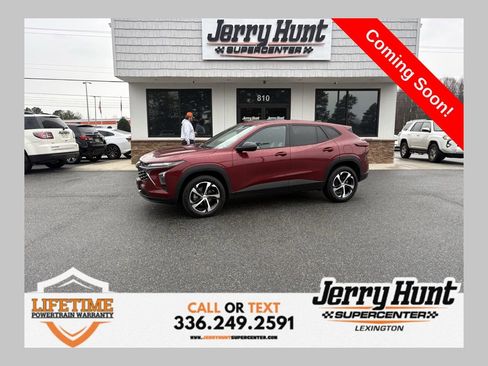 Used 2024 Chevrolet Trax RS w/ Sunroof Package image 1