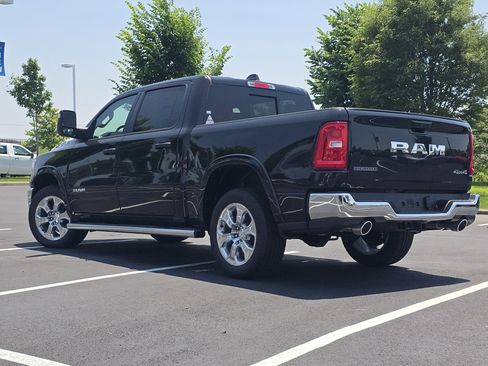 New 2025 RAM 1500 Big Horn AWD/4WD image 15