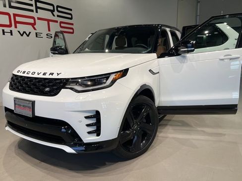 Used 2024 Land Rover Discovery Dynamic SE image 56