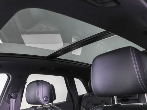 Used 2023 Audi SQ5 Premium Plus w/ Premium Plus Package image 34