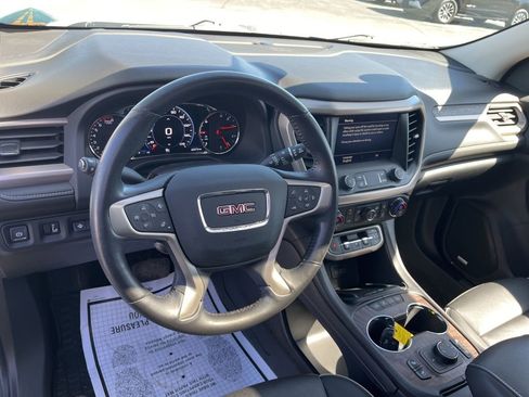 Used 2021 GMC Acadia Denali w/ Denali Ultimate Package image 10