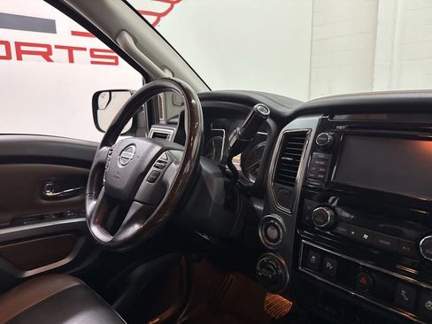Used 2018 Nissan Titan Platinum Reserve AWD/4WD image 55