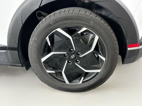 Used 2024 Hyundai Ioniq 5 SEL RWD image 11