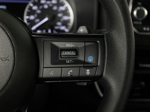 Certified 2023 Nissan Rogue SV image 26