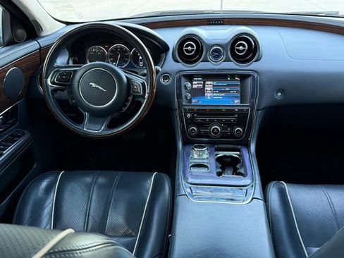 Used 2011 Jaguar XJ L RWD image 13