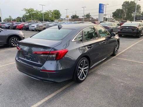 Used 2024 Honda Civic Touring image 9