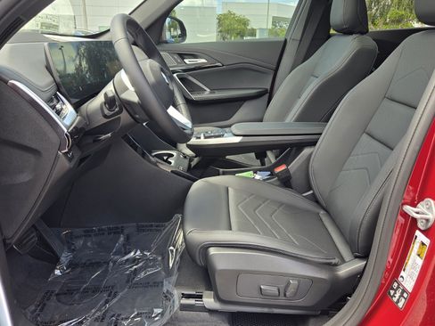 New 2026 BMW X1 xDrive28i w/ Technology Package AWD/4WD image 10