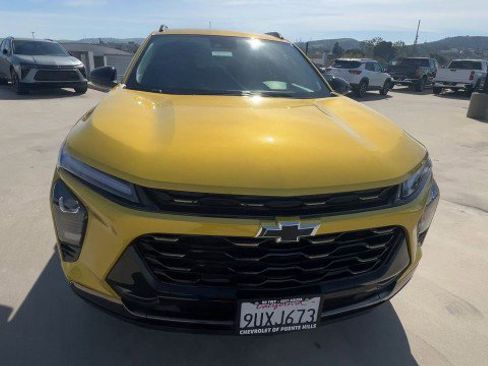 Used 2025 Chevrolet Trax ACTIV w/ Driver Confidence Package image 3