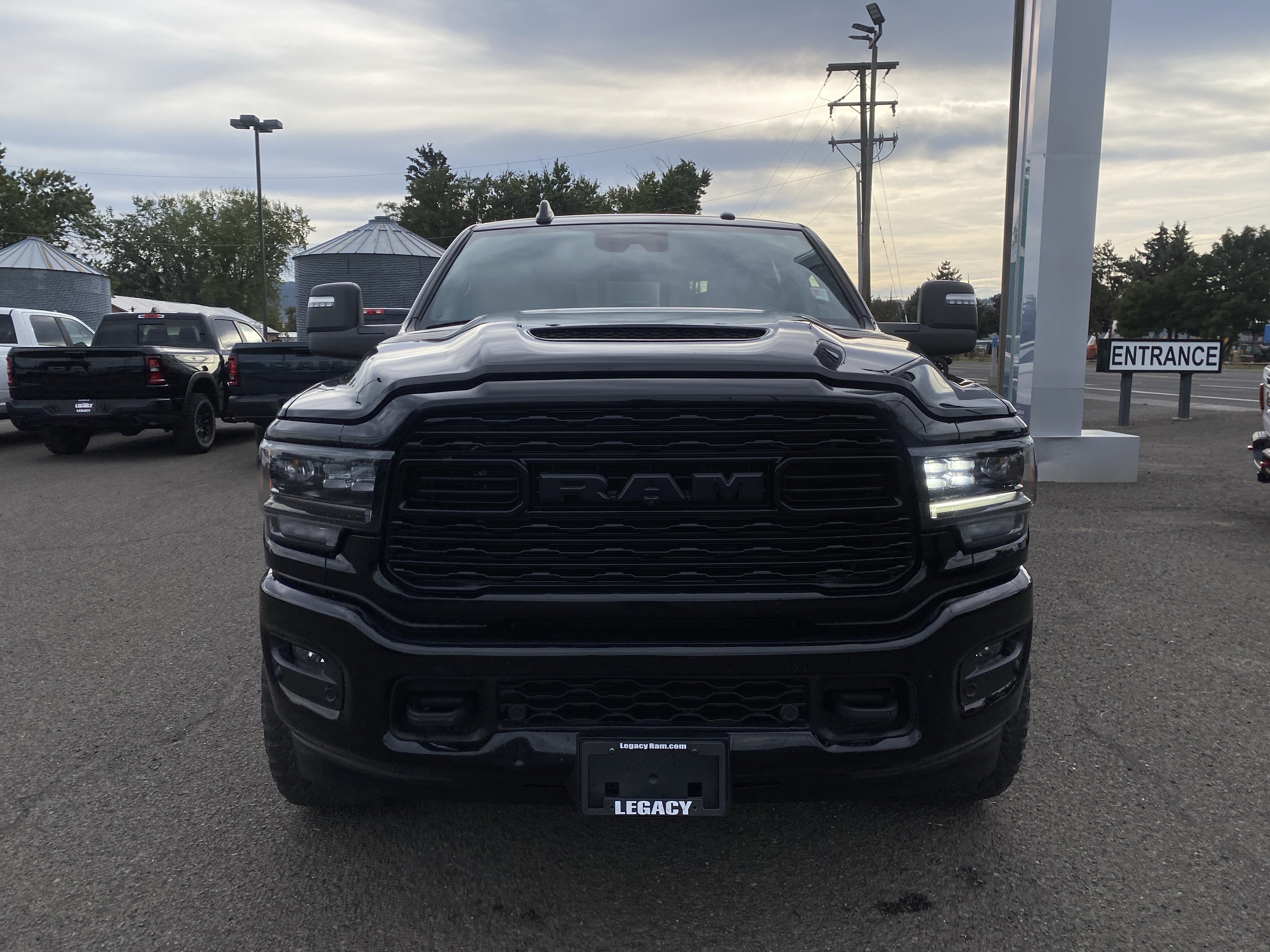 Used 2024 RAM 2500 Limited AWD/4WD image 8