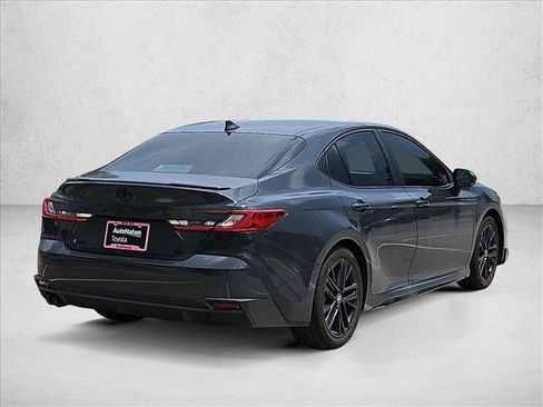 Used 2026 Toyota Camry SE w/ Convenience Package FWD image 5