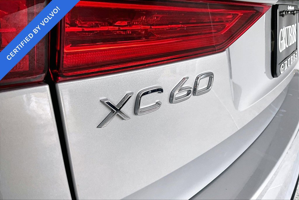 Used 2025 Volvo XC60 B5 Plus AWD/4WD image 42