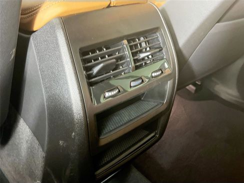 Used 2025 BMW X5 xDrive50e w/ Premium Package image 25