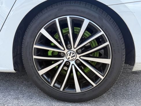 Used 2015 Volkswagen Jetta Sport image 24