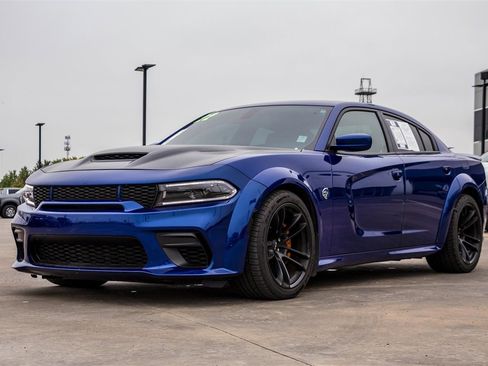 Used 2022 Dodge Charger SRT Hellcat w/ Harman/Kardon Audio Group image 6