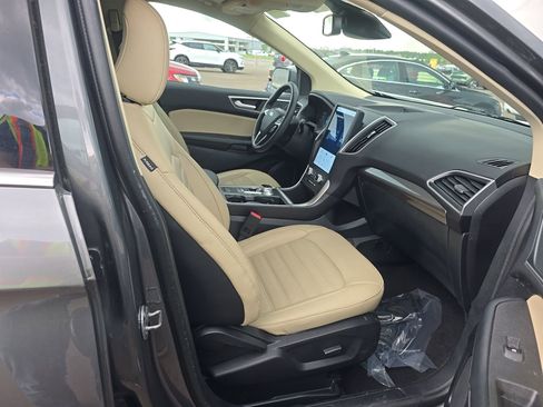 Used 2024 Ford Edge SEL w/ Convenience Package AWD/4WD image 11