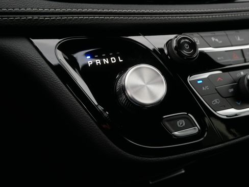 New 2026 Chrysler Pacifica Select w/ S Appearance Package image 13