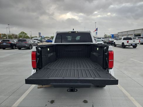 Used 2024 Toyota Tacoma TRD Off-Road AWD/4WD image 29