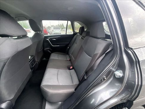 Used 2025 Toyota RAV4 XLE AWD/4WD image 15