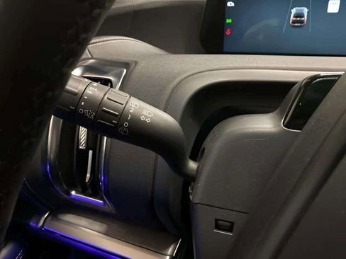 Used 2025 Ford Expedition Platinum AWD/4WD image 40