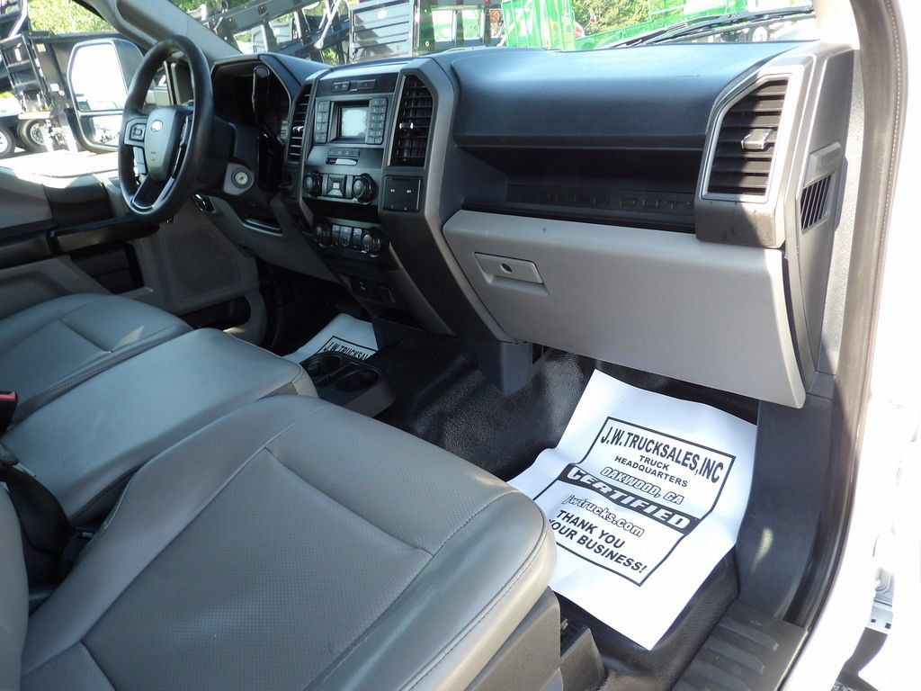 Used 2022 Ford F550 2WD Crew Cab Super Duty w/ Power Equipment Group image 41