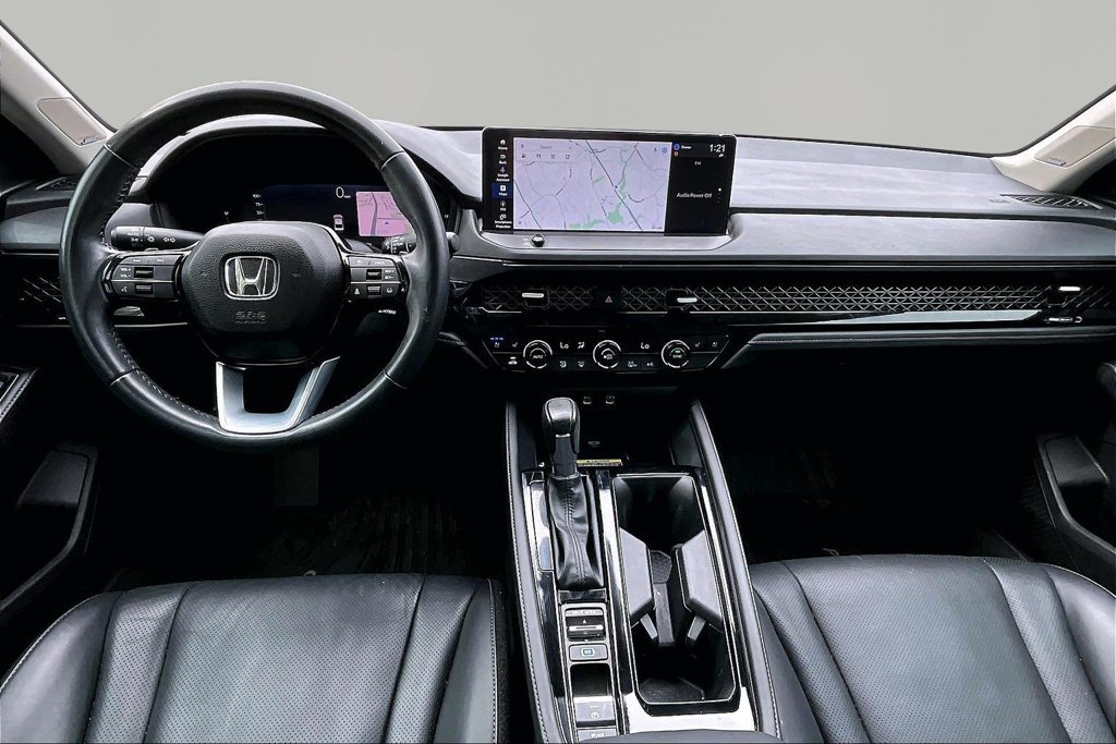 Used 2024 Honda Accord Touring image 8