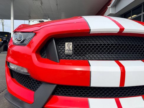 Used 2020 Ford Mustang Shelby GT350 w/ Technology Package image 15