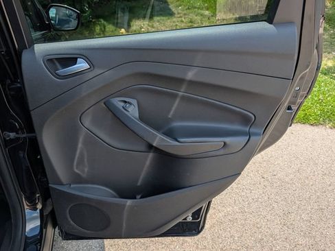 Used 2018 Ford Escape SE FWD image 34