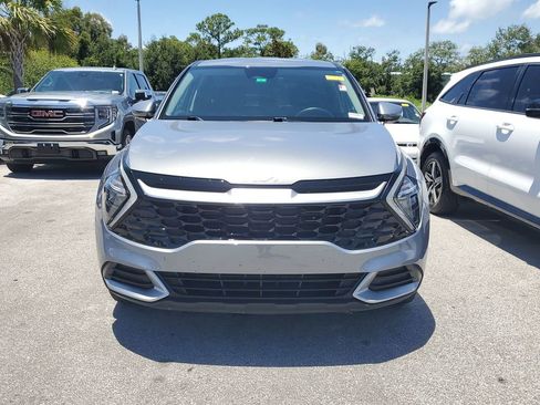 Used 2023 Kia Sportage EX FWD image 2