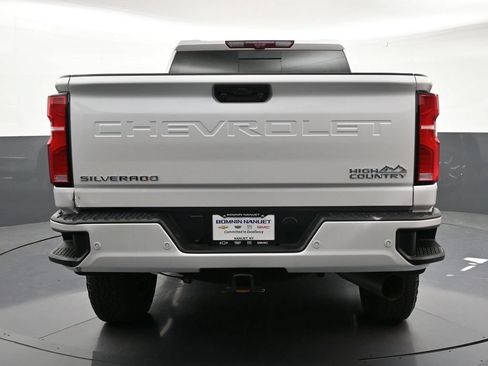 Certified 2025 Chevrolet Silverado 3500 High Country w/ High Country Premium Package AWD/4WD image 4