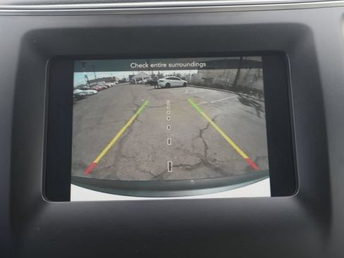 Used 2021 Jeep Cherokee Latitude Plus AWD/4WD image 44
