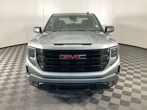 Used 2025 GMC Sierra 1500 Elevation image 2